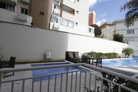 Apartamento para alugar com 88m², 2 quartos e 2 vagasÁrea comum - Piscina