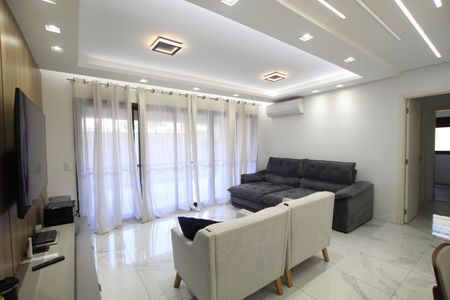Apartamento à venda com 176m², 3 quartos e 2 vagasDetalhe Sala