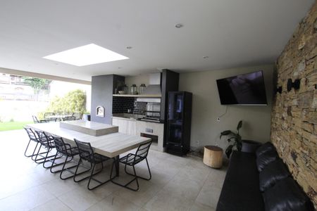 Apartamento à venda com 176m², 3 quartos e 2 vagasÁrea comum - Churrasqueira