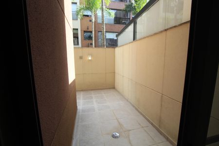 Apartamento à venda com 176m², 3 quartos e 2 vagasVaranda
