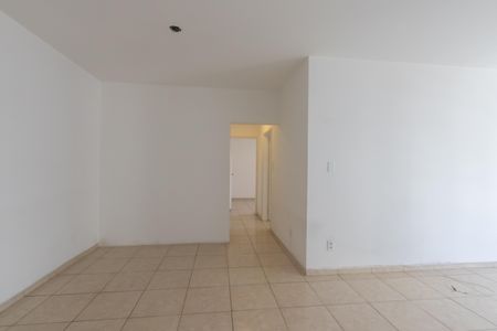 Apartamento para alugar com 86m², 3 quartos e sem vagaSala