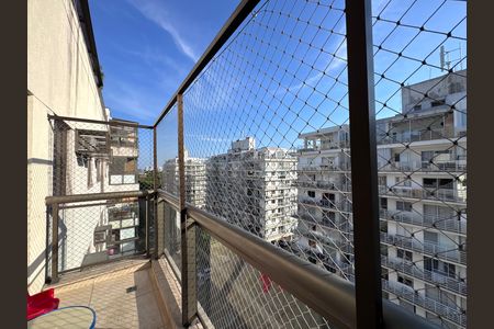 Apartamento à venda com 166m², 4 quartos e 2 vagasVaranda