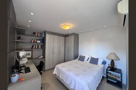 Apartamento à venda com 166m², 4 quartos e 2 vagasSuíte 2