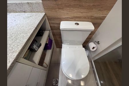 Apartamento à venda com 166m², 4 quartos e 2 vagasBanheiro Social