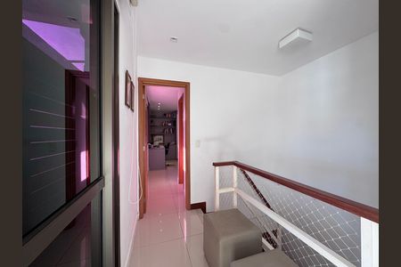 Apartamento à venda com 166m², 4 quartos e 2 vagasCorredor