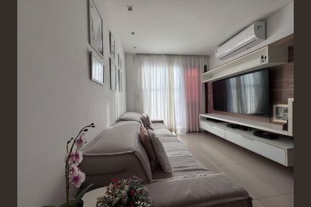 Apartamento à venda com 166m², 4 quartos e 2 vagasSala