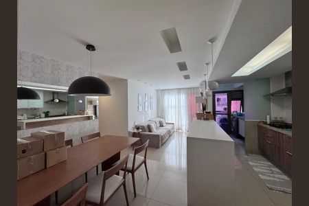Apartamento à venda com 166m², 4 quartos e 2 vagasSala