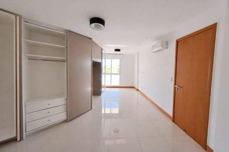 Apartamento à venda com 190m², 4 quartos e 2 vagasQuarto