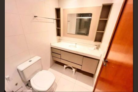 Apartamento à venda com 190m², 4 quartos e 2 vagasBanheiro