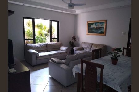 Casa à venda com 4 quartos, 281m² em Parque das Nações, Santo André