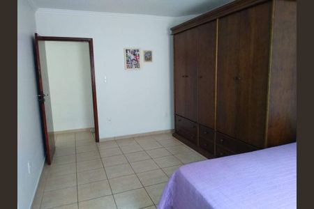 Casa à venda com 4 quartos, 281m² em Parque das Nações, Santo André