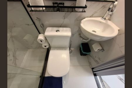 Apartamento à venda com 32m², 1 quarto e sem vagaBanheiro 