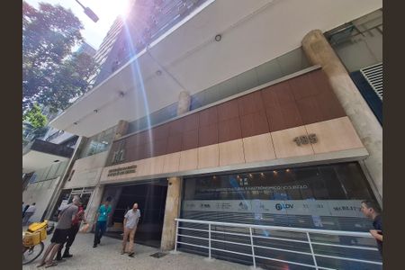 Apartamento à venda com 32m², 1 quarto e sem vagaFachada 