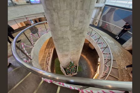 Apartamento à venda com 32m², 1 quarto e sem vagaHall do prédio 