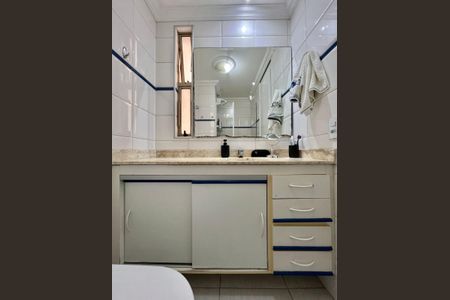 Banheiro de apartamento à venda com 2 quartos, 53m² em Mansões Santo Antônio, Campinas