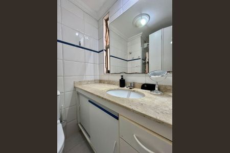 Banheiro de apartamento à venda com 2 quartos, 53m² em Mansões Santo Antônio, Campinas