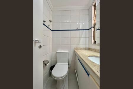 Banheiro de apartamento à venda com 2 quartos, 53m² em Mansões Santo Antônio, Campinas
