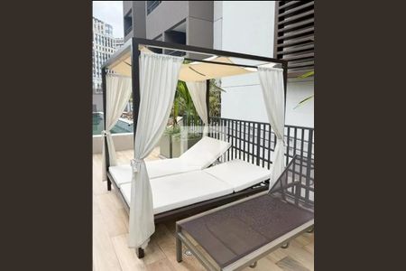 Studio à venda com 24m², 1 quarto e sem vagaÁrea comum - Piscina