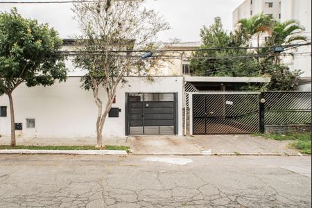 Casa à venda com 188m², 3 quartos e 4 vagasFachada