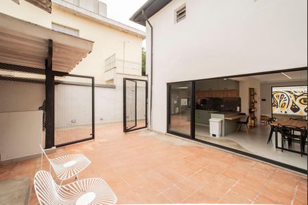 Casa à venda com 188m², 3 quartos e 4 vagasQuintal