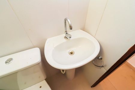 Casa para alugar com 70m², 2 quartos e sem vagaBanheiro