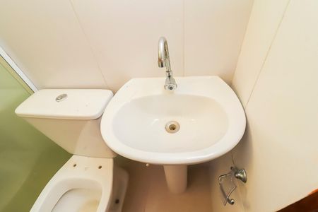 Casa para alugar com 70m², 2 quartos e sem vagaBanheiro