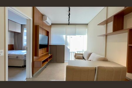 Sala de TV de apartamento para alugar com 1 quarto, 37m² em Sumaré, São Paulo