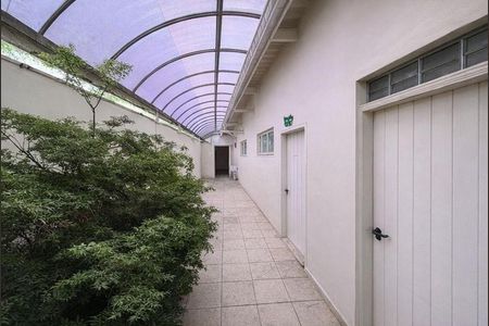 Casa para alugar com 325m², 3 quartos e 2 vagasÁrea externa