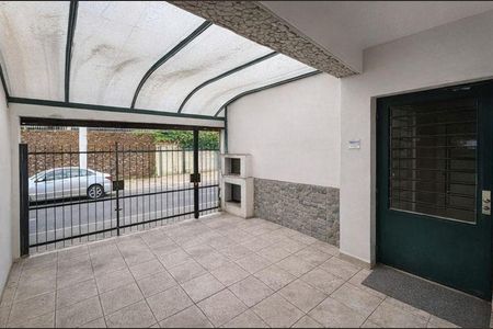 Casa para alugar com 325m², 3 quartos e 2 vagasÁrea externa