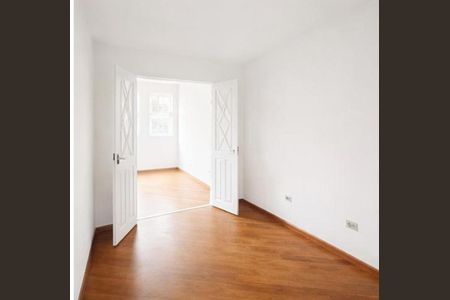 Casa para alugar com 325m², 3 quartos e 2 vagasQuarto