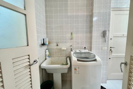 Apartamento à venda com 110m², 3 quartos e 1 vagaÁrea de Serviço