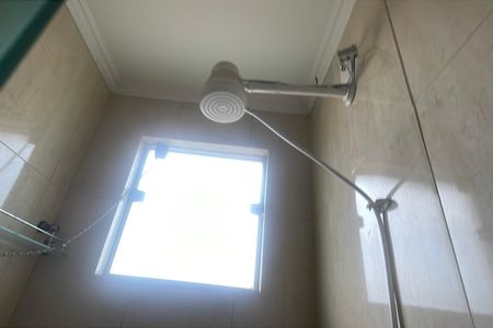 Casa para alugar com 92m², 3 quartos e 1 vagaBanheiro 