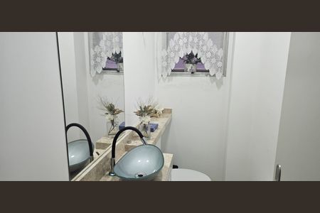 Banheiro de casa para alugar com 3 quartos, 190m² em Jardim da Gloria, São Paulo