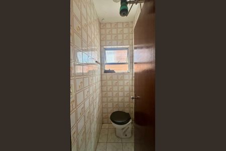 Apartamento à venda com 180m², 4 quartos e 2 vagas Apartamento à venda com 180m², 4 quartos e 2 vagasBanheiro de serviço