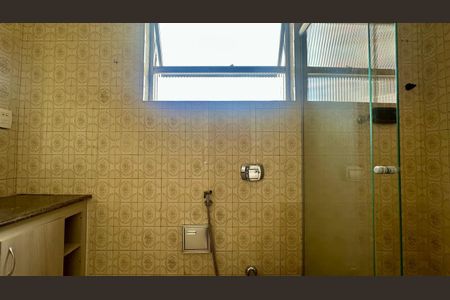 Apartamento à venda com 180m², 4 quartos e 2 vagas Apartamento à venda com 180m², 4 quartos e 2 vagasBanheiro