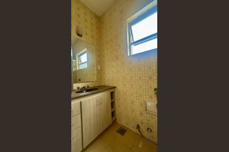 Apartamento à venda com 180m², 4 quartos e 2 vagas Apartamento à venda com 180m², 4 quartos e 2 vagasBanheiro