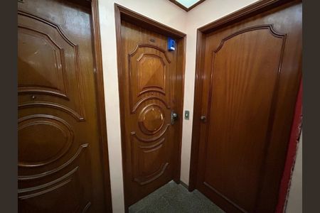 Apartamento à venda com 93m², 3 quartos e 2 vagasLockBox