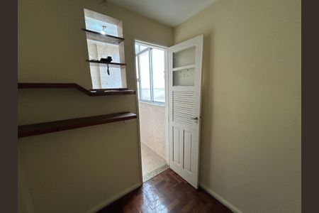 Apartamento à venda com 93m², 3 quartos e 2 vagasQuarto de Serviço