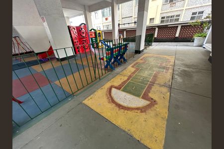 Apartamento à venda com 93m², 3 quartos e 2 vagasÁrea comum - Playground