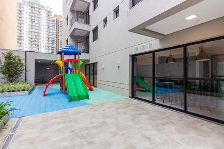 Apartamento à venda com 38m², 2 quartos e 1 vaga Apartamento à venda com 38m², 2 quartos e 1 vagaÁrea comum - Playground