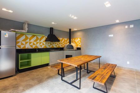 Apartamento à venda com 38m², 2 quartos e 1 vaga Apartamento à venda com 38m², 2 quartos e 1 vagaÁrea comum - Salão de festas