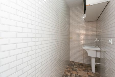 Casa à venda com 78m², 1 quarto e 1 vagaÁrea de Serviço