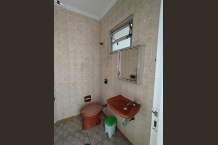Casa para alugar com 281m², 3 quartos e 4 vagas Casa para alugar com 281m², 3 quartos e 4 vagasBanheiro de serviço