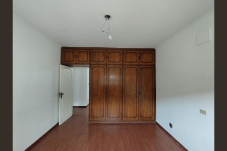 Casa para alugar com 281m², 3 quartos e 4 vagas