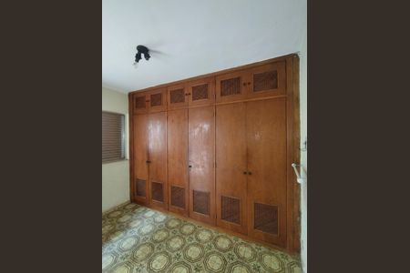 Casa para alugar com 281m², 3 quartos e 4 vagas Casa para alugar com 281m², 3 quartos e 4 vagasQuarto de Serviço