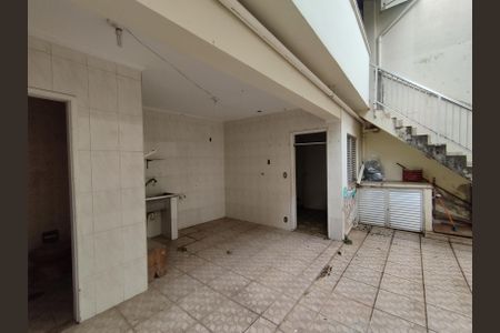 Casa para alugar com 281m², 3 quartos e 4 vagas Casa para alugar com 281m², 3 quartos e 4 vagasQuintal