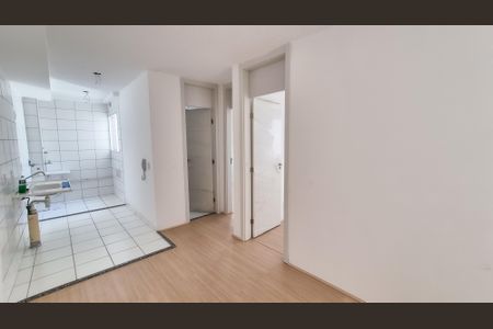 Sala de apartamento para alugar com 2 quartos, 45m² em Bonsucesso, Rio de Janeiro
