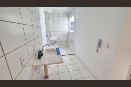 Apartamento para alugar com 45m², 2 quartos e sem vagaCozinha e Área de Serviço