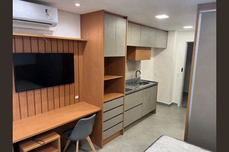 Foto 02 de kitnet/studio para alugar com 1 quarto, 25m² em Vila Cordeiro, São Paulo