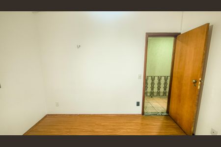 Casa de condomínio à venda com 283m², 4 quartos e 4 vagasQuarto 2